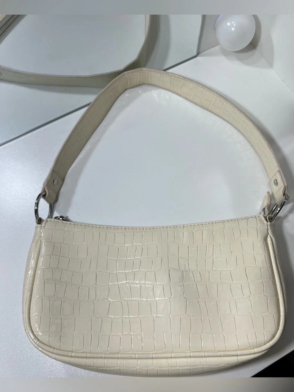 H&M Cream Croc-Embossed Shoulder Bag - Minimal Chic
